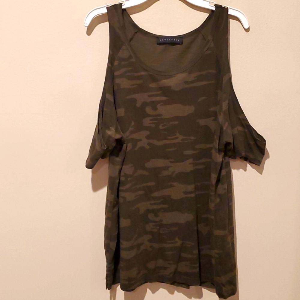 ❤SANCTUARY (ANTHRO) SLOUCHY COLD SHOULDER CAMO TOP